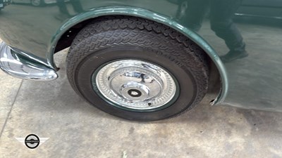 Lot 426 - 1968 JAGUAR MK II