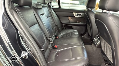 Lot 177 - 2015 JAGUAR XF LUXURY D AUTO
