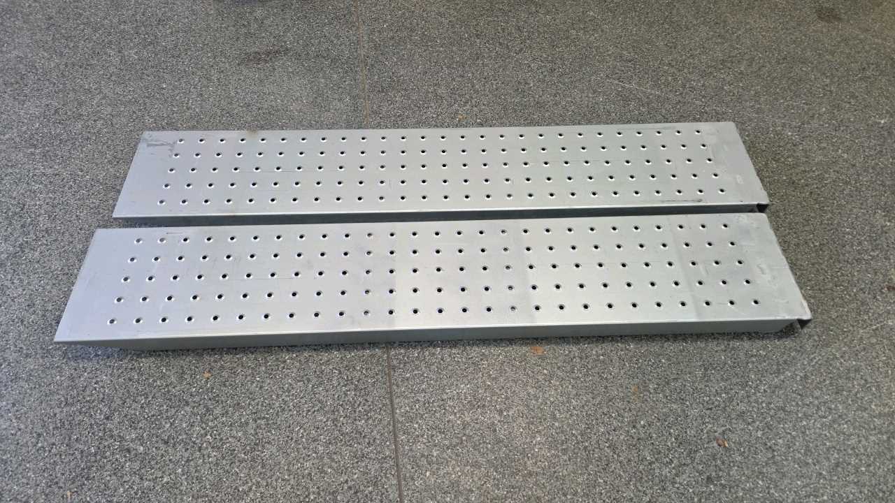 Lot 456 - RHINO RECOVERY LOADING RAMPS-HEAVY DUTY SWL 3 TON PER PAIR 5 FT LONG