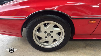 Lot 15 - 1988 LOTUS