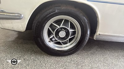 Lot 35 - 1974 TRIUMPH STAG