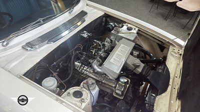 Lot 35 - 1974 TRIUMPH STAG