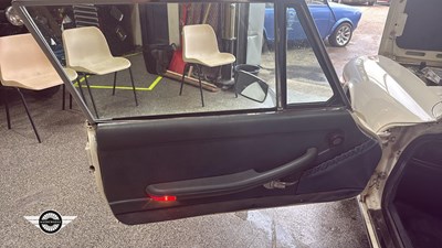 Lot 35 - 1974 TRIUMPH STAG