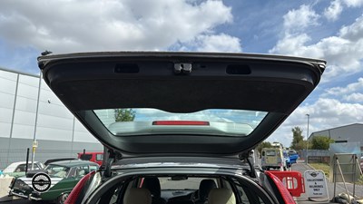 Lot 796 - 2006 VOLVO V70 D5 SE E4 AWD