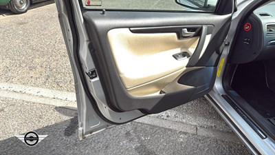 Lot 796 - 2006 VOLVO V70 D5 SE E4 AWD