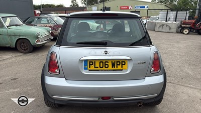 Lot 800 - 2006 MINI MINI ONE