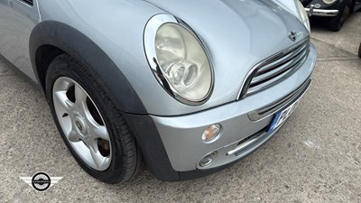 Lot 800 - 2006 MINI MINI ONE