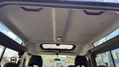 Lot 300 - 2003 LAND ROVER DEFENDER 90 TDS