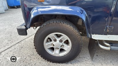 Lot 300 - 2003 LAND ROVER DEFENDER 90 TDS