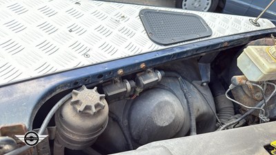 Lot 300 - 2003 LAND ROVER DEFENDER 90 TDS