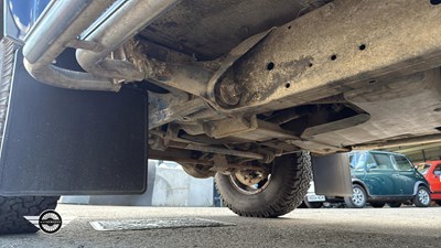 Lot 300 - 2003 LAND ROVER DEFENDER 90 TDS