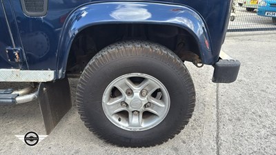 Lot 300 - 2003 LAND ROVER DEFENDER 90 TDS