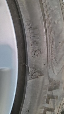 Lot 289 - BMW 3 SERIES ALLOY WHEELS X4 16"