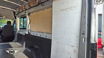 Lot 12 - 2015 FORD TRANSIT 460 TREND ECONETI