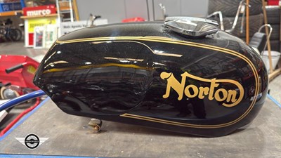 Lot 16 - 1977 NORTON