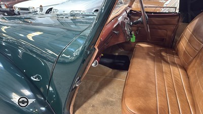 Lot 28 - 1948 TRIUMPH