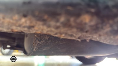 Lot 30 - 1995 BENTLEY TURBO R AUTO