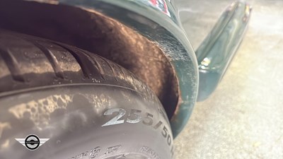 Lot 30 - 1995 BENTLEY TURBO R AUTO