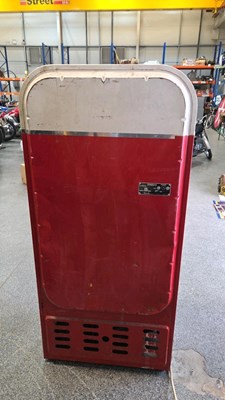 Lot 3 - VINTAGE COCA COLA MACHINE