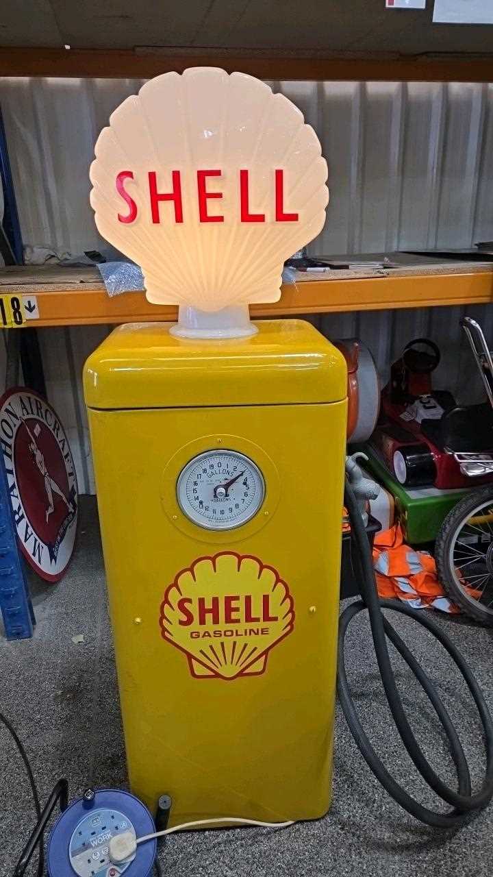 Lot 301 - PETROL PUMP WITH SHELL GLASS GLOBE