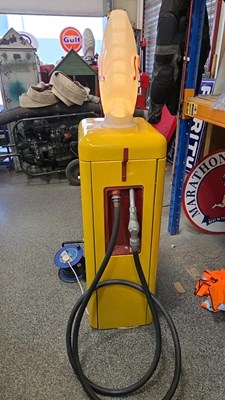 Lot 301 - PETROL PUMP WITH SHELL GLASS GLOBE