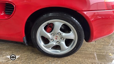 Lot 94 - 2000 PORSCHE BOXSTER S