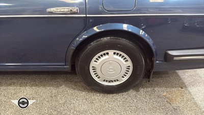 Lot 34 - 1990 BENTLEY