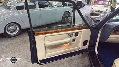 Lot 34 - 1990 BENTLEY