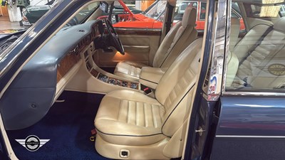 Lot 34 - 1990 BENTLEY