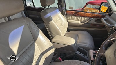 Lot 64 - 1996 TOYOTA LANDCRUISER VX AUTO