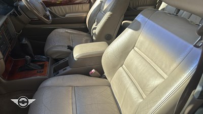 Lot 64 - 1996 TOYOTA LANDCRUISER VX AUTO