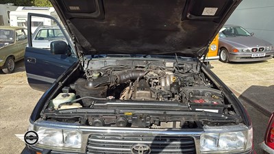 Lot 64 - 1996 TOYOTA LANDCRUISER VX AUTO