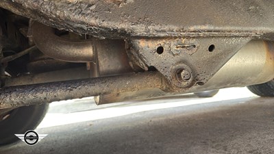 Lot 64 - 1996 TOYOTA LANDCRUISER VX AUTO