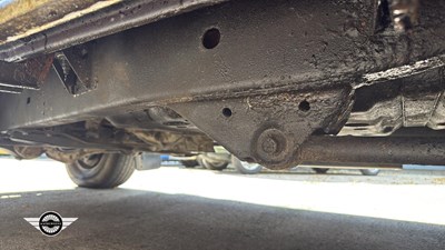 Lot 64 - 1996 TOYOTA LANDCRUISER VX AUTO