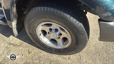 Lot 64 - 1996 TOYOTA LANDCRUISER VX AUTO