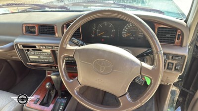 Lot 64 - 1996 TOYOTA LANDCRUISER VX AUTO