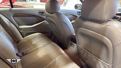 Lot 188 - 1999 JAGUAR S-TYPE V6 AUTO