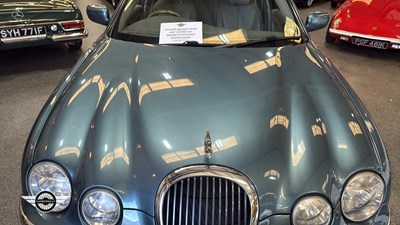 Lot 188 - 1999 JAGUAR S-TYPE V6 AUTO