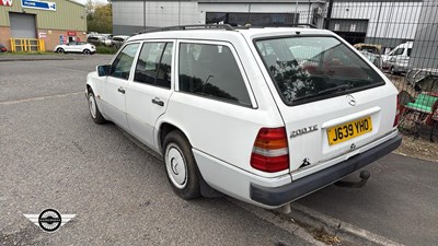 Lot 878 - 1991 MERCEDES 200TE