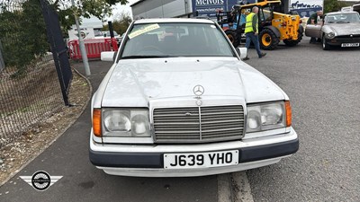 Lot 878 - 1991 MERCEDES 200TE