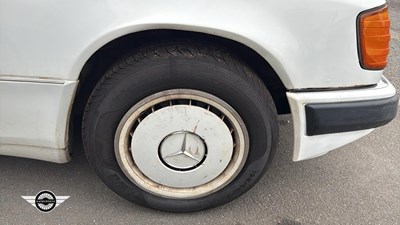 Lot 878 - 1991 MERCEDES 200TE