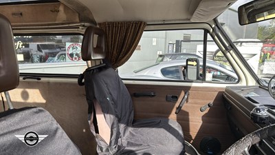 Lot 156 - 1985 VOLKSWAGEN CARAVELLE 78PS