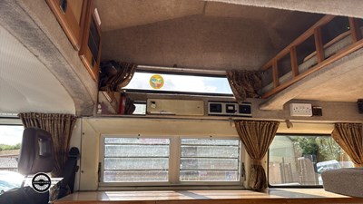 Lot 156 - 1985 VOLKSWAGEN CARAVELLE 78PS