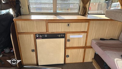 Lot 156 - 1985 VOLKSWAGEN CARAVELLE 78PS