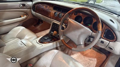 Lot 118 - 1996 JAGUAR XK8 CONVERTIBLE AUTO