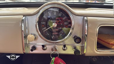 Lot 126 - 1971 MORRIS MINOR TRAVELLER