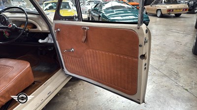 Lot 126 - 1971 MORRIS MINOR TRAVELLER