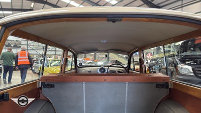 Lot 126 - 1971 MORRIS MINOR TRAVELLER