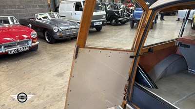 Lot 126 - 1971 MORRIS MINOR TRAVELLER