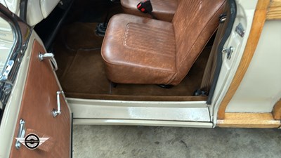 Lot 126 - 1971 MORRIS MINOR TRAVELLER